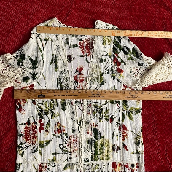 Papillon Cream Floral and Lace Duster Open Front Women’s size S/M - Picture 4 of 16